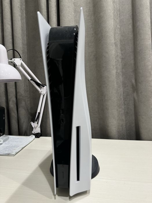 Продаю PlayStation 5