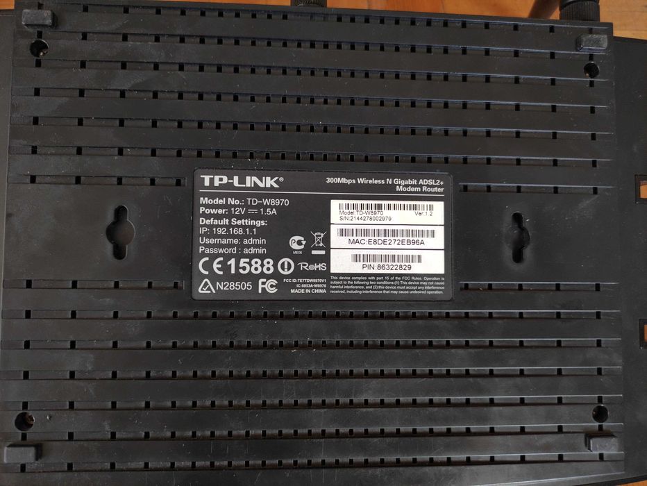 Роутер  TP-Link TD-W8970