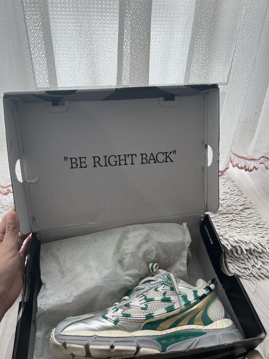 Off-white be right back