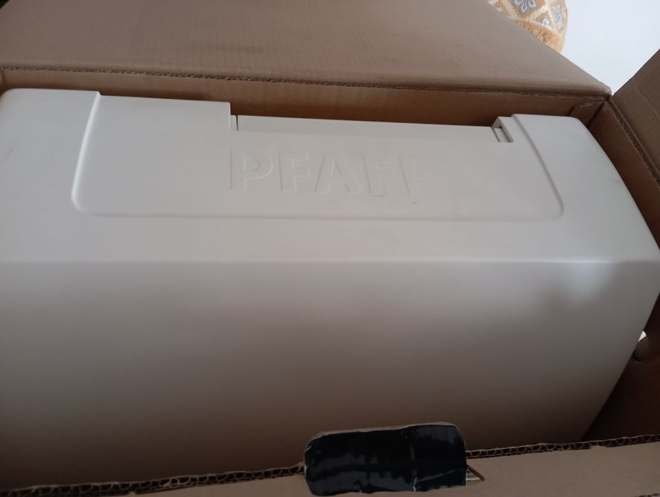 PFAFF Performance 5.2 (IDT) — для ателье и дома, новая
