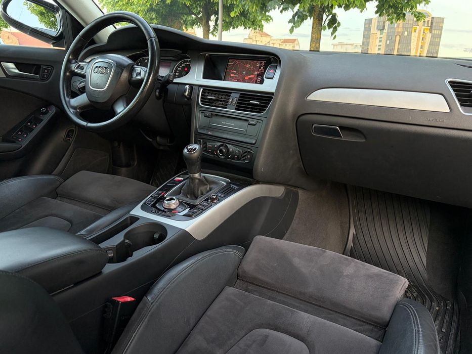 Audi A4 S Line 2.0TDI 143CP An 2011 EURO 5,MOCCA BROWNPiele,Navi,FULL