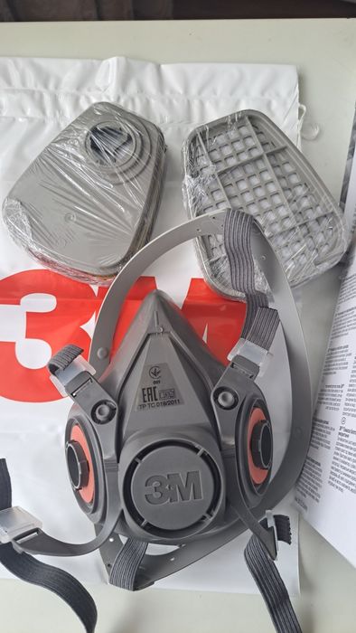 Продам Маска 3 М