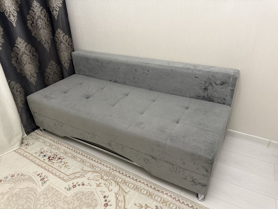 СРОЧНО продаю диван.