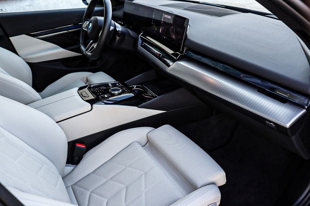 BMW i5 BMW i5 e drive 40 M-Pack-2024