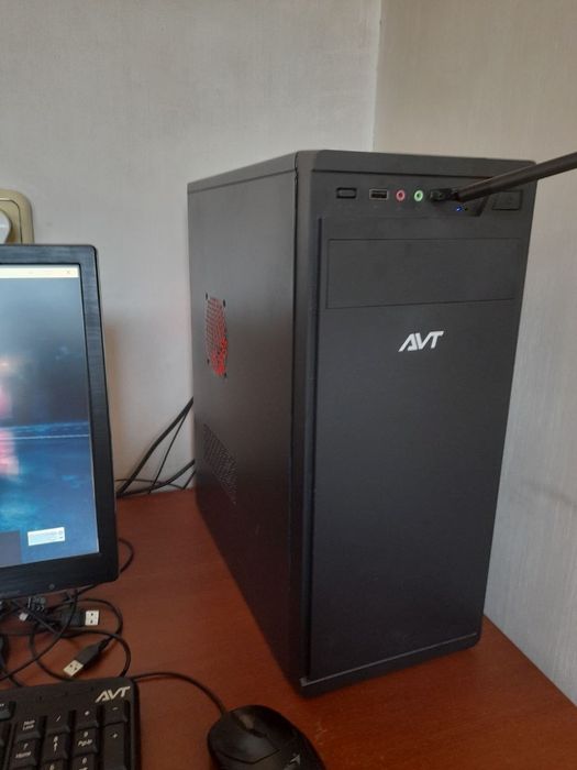 Kompyuter sotiladi yengi yigʻilgan intel i5 9400