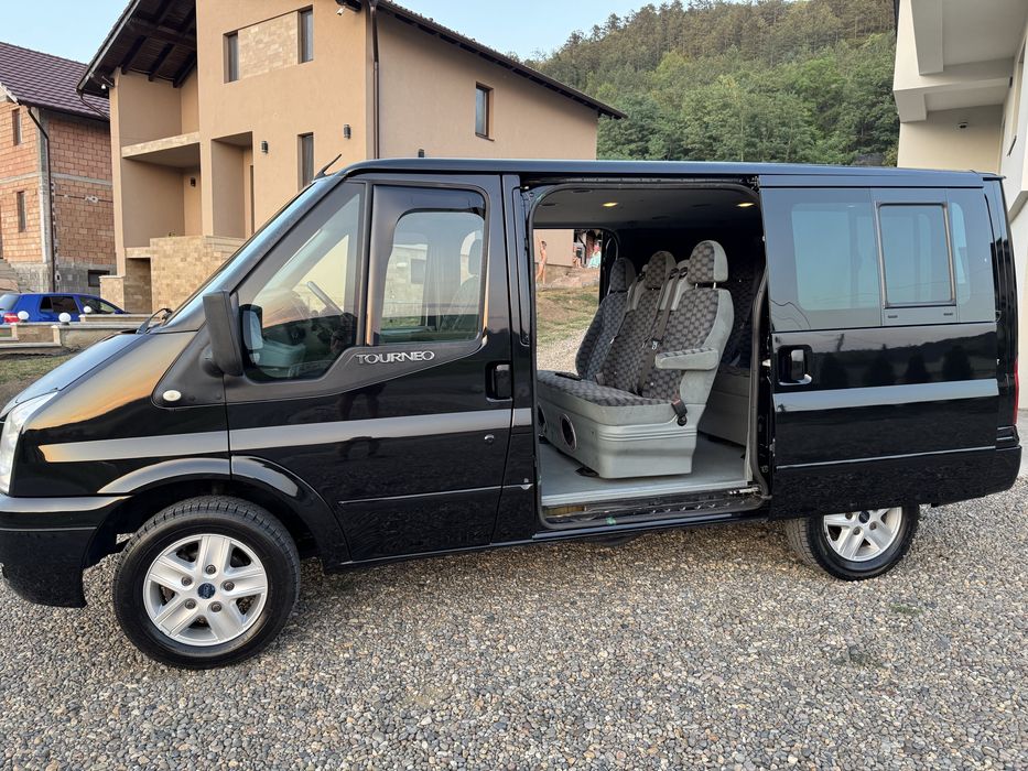 Ford transit 2.2  140 cp 2010
