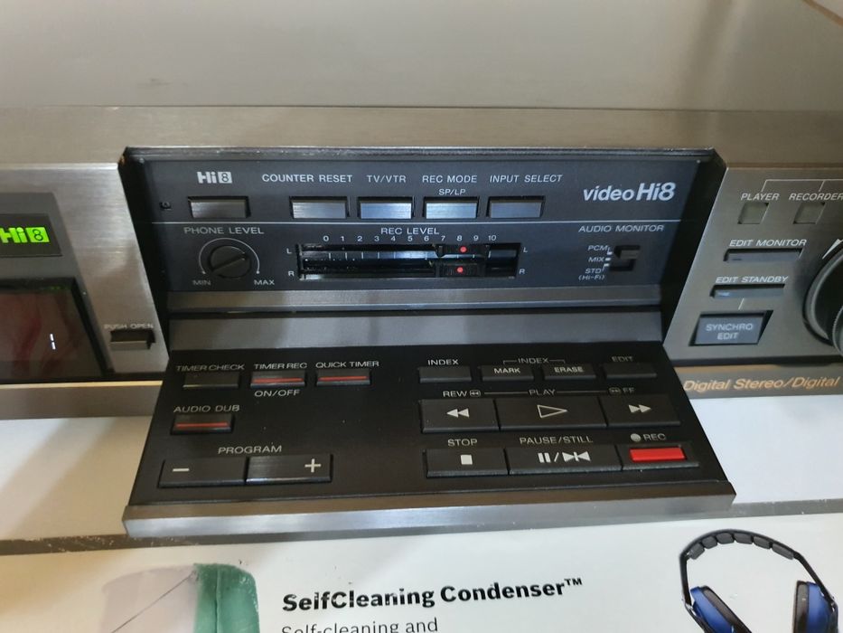 Sony-EV-S1000E i8
