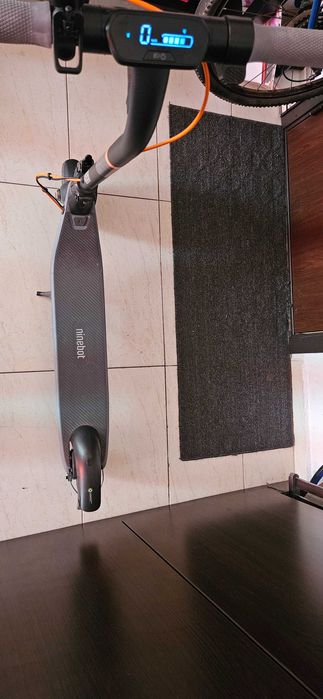 Trotineta Ninebot E2 Plus