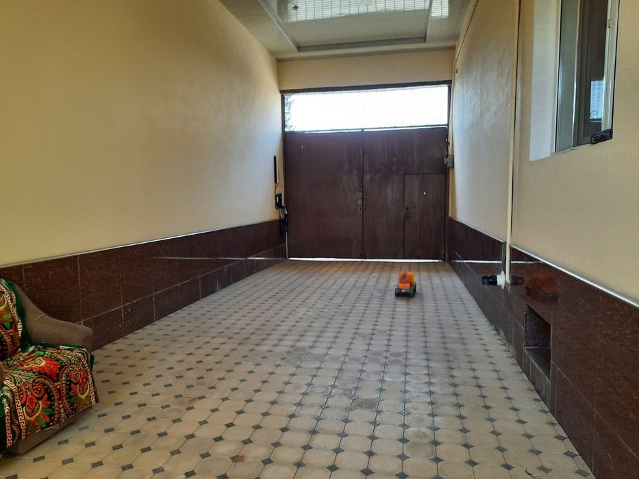 Uy sotiladi 8.4 sotix