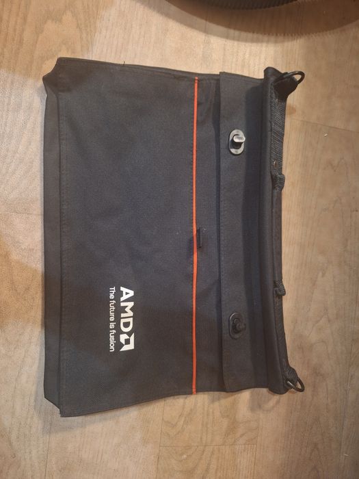 Черни чанти за лаптоп