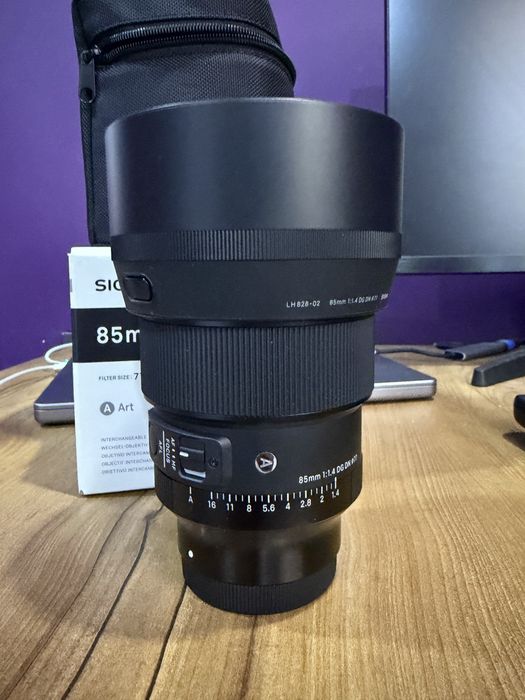 Sigma 85mm 1.4 e mount отличное состояние
