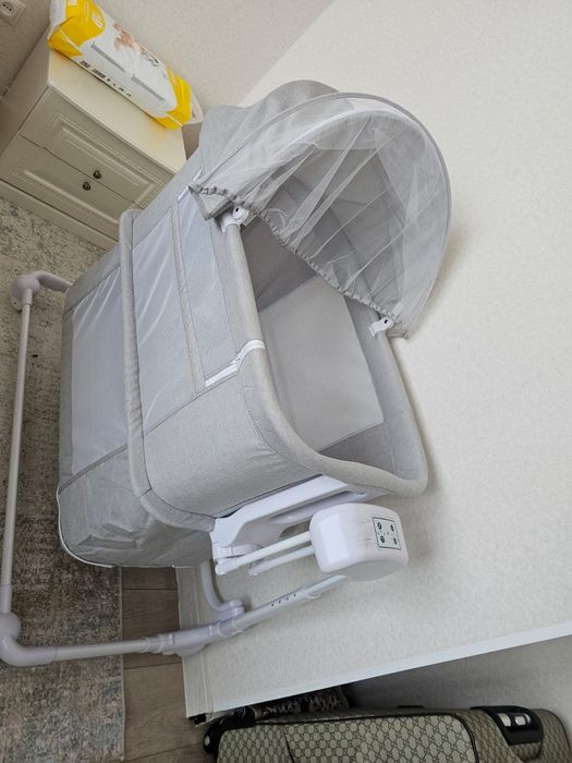 Манежка для детей с пультом и музыкой