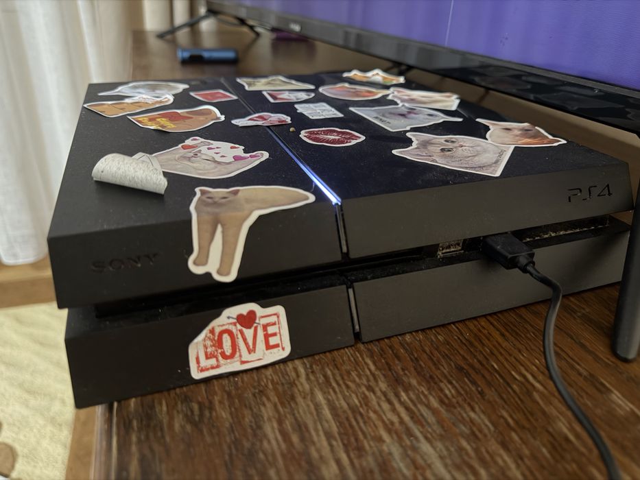 playstation 4,2 manete