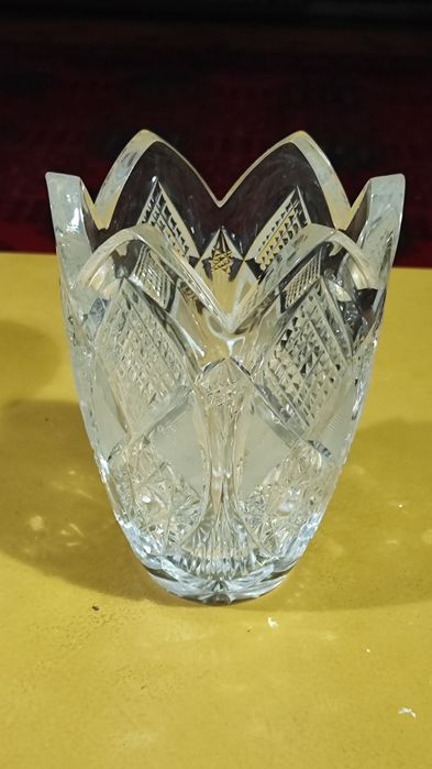 Вазы хрустальные