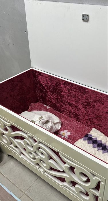 Продам сандық белое дерево