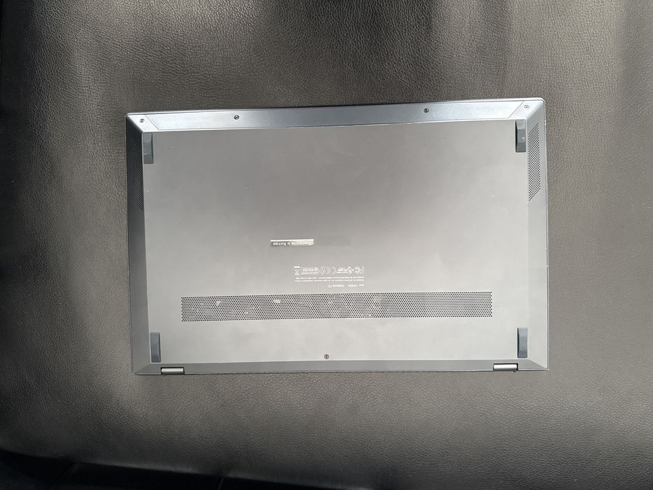 ASUS Zenbook 14" / 8 Гб / SSD 512 Гб