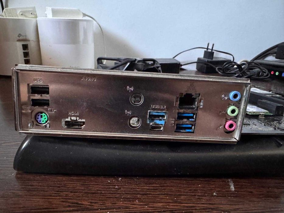 kit mobo Z490 Phantom Gaming 4 + intel i9-10900 + 8GB DDR4 +bonus