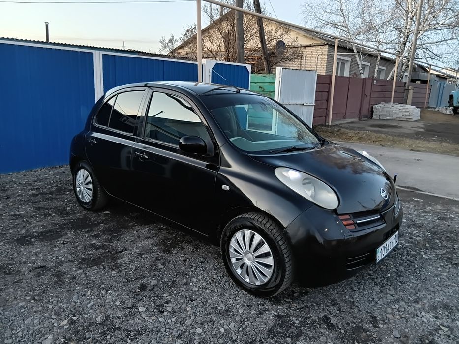 Ниссан Марч на  АКПП