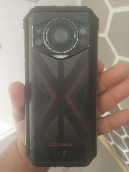 Телефон Doogee ..