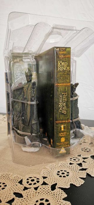 The Lord Of The Rings - Extended DVD Complete Collection Trilogy Gift Set - Властелинът на пръстените разширено DVD издание + колекционерска фигура