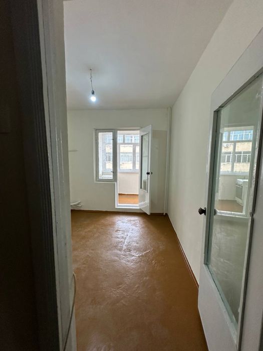 Uy sotiladi 3- xonali