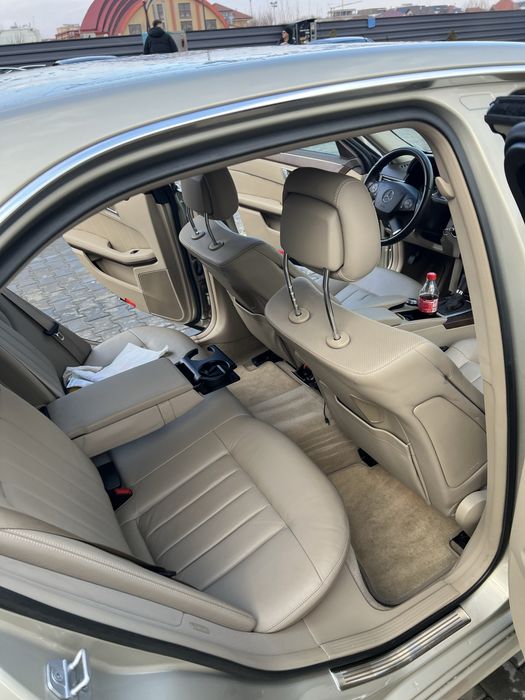 Mercedes-Benz E 220CDI W212