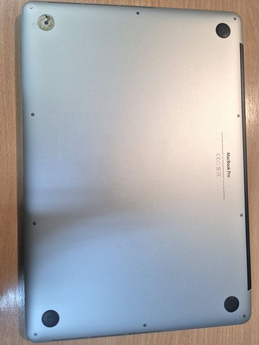 Macbook Pro  11.4 , i7 , 16GB Ram / 256GB , 15,4 INCH