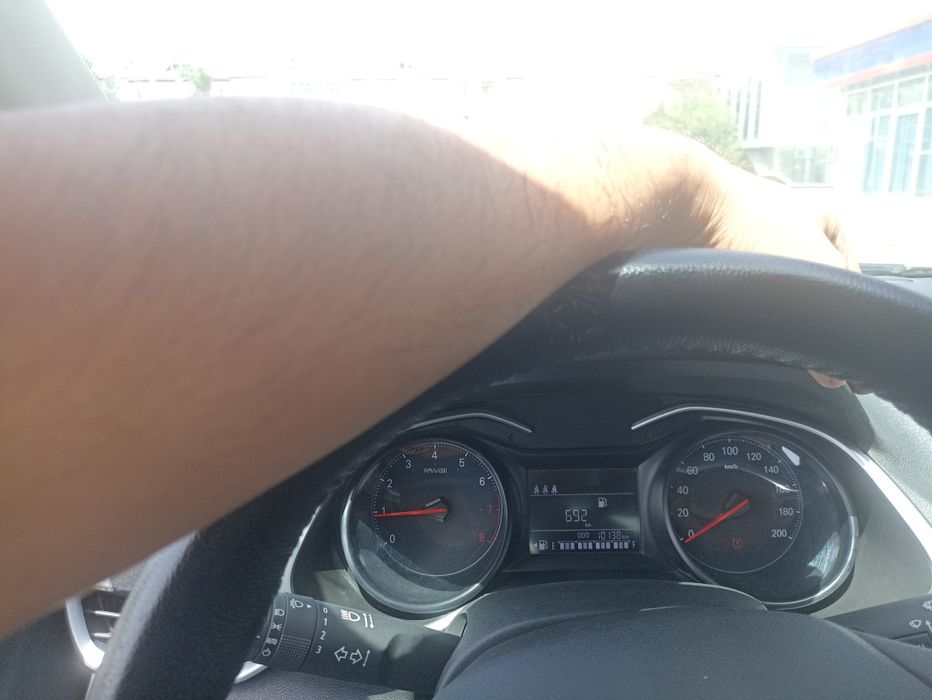 Onix 3LT. Mexanik uzatmalar qutisi.
Ishlab chiqarilgan yili_2023 yil.