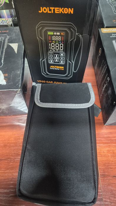Jump Starter Стартов бустер за автомобили с вграден компресор духалка и лед фенер