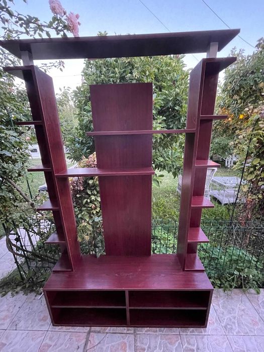 Biblioteca bordo living