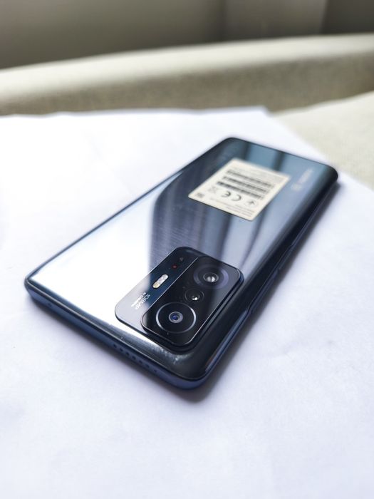 Телефон Xiaomi 11T