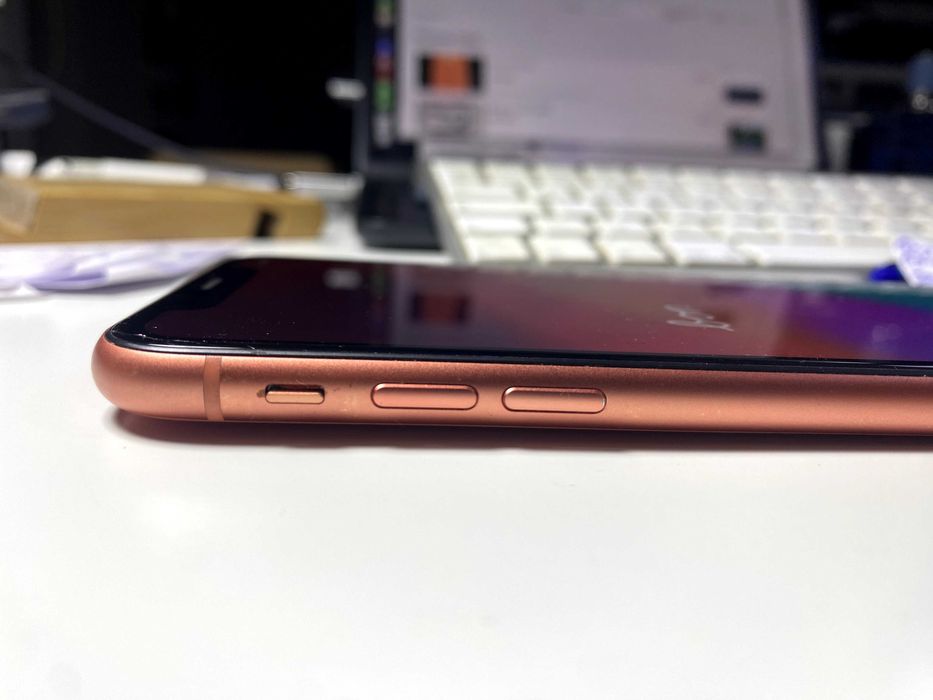 iPhone XR Coral 64GB