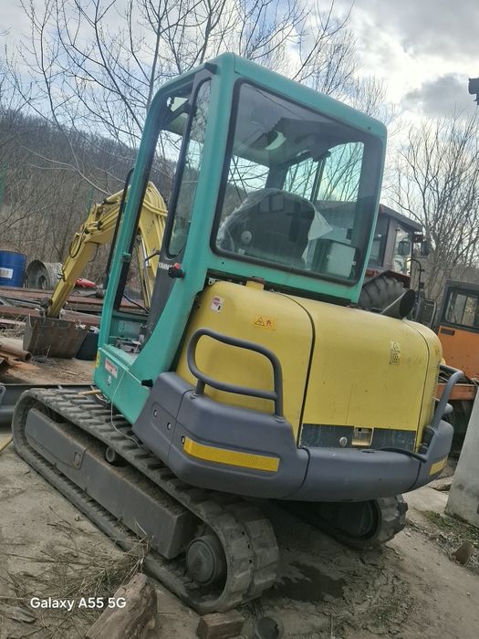 Miniexcavator yanmar 35b 3500 kg fabricatie 2003 6700 ore