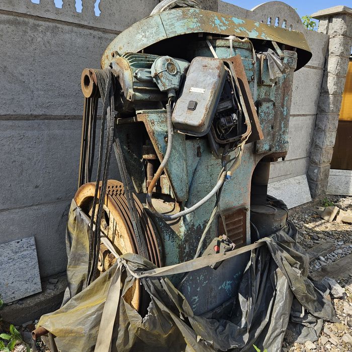 Продам кузнечный молото