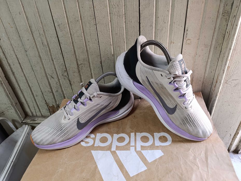 ''Nike Air Winflo 9''оригинални маратонки 39 номер