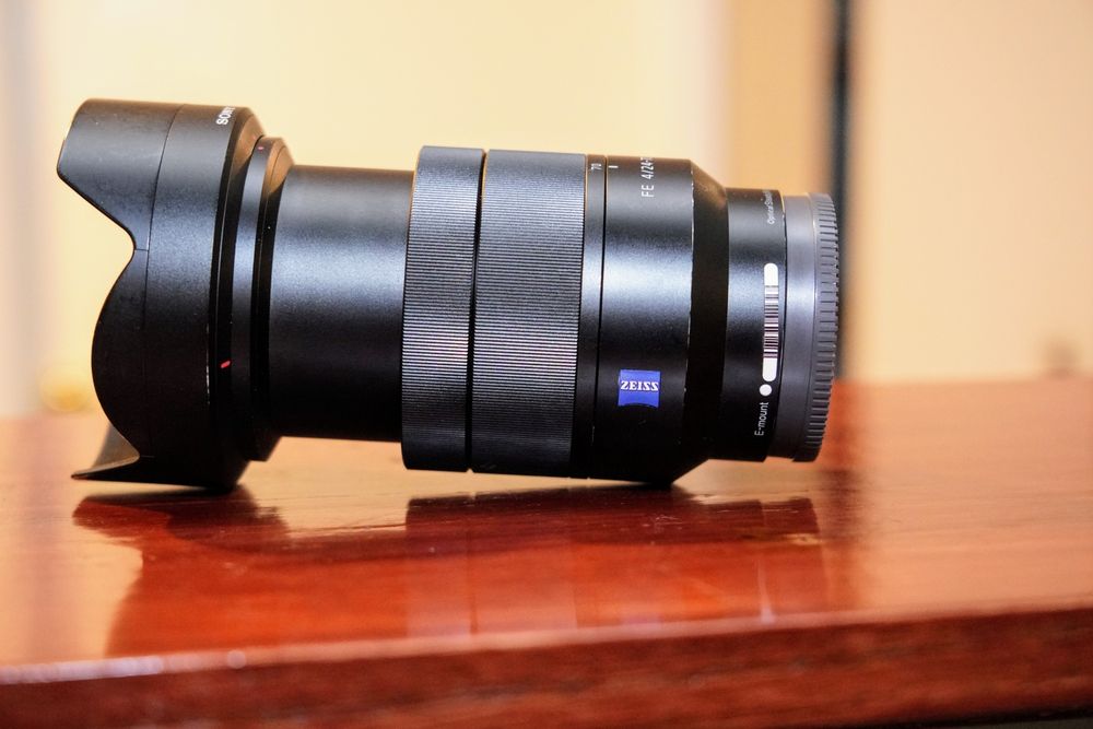 SEL2470Z Vario-Tessar T* FE 24-70mm F4 ZA OSS

SEL2470Z
Vario-Tes