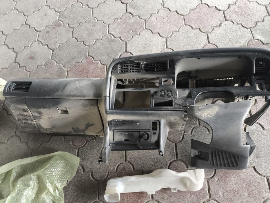 Авторазбор таета хайс