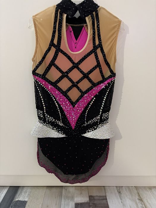 Трико за художествена гимнастика