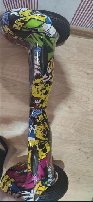 Продается гироскутер почти новый колеса 10 см