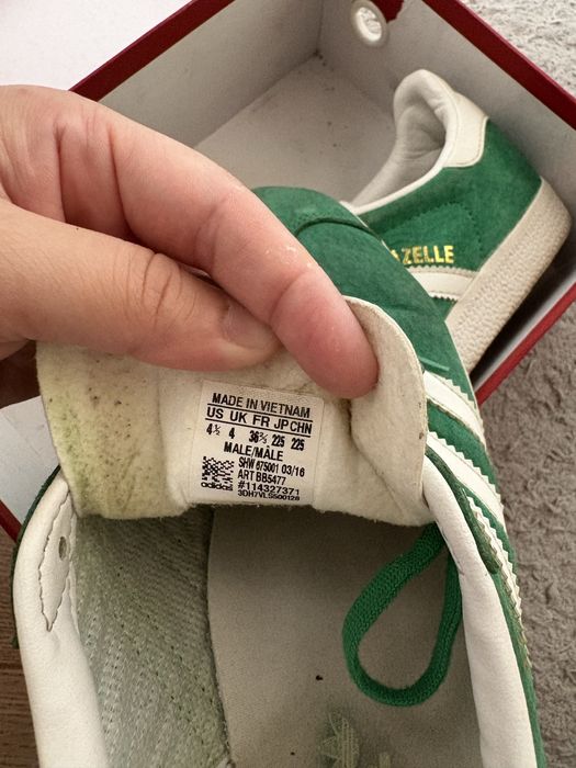 Продам кроссовки adidas