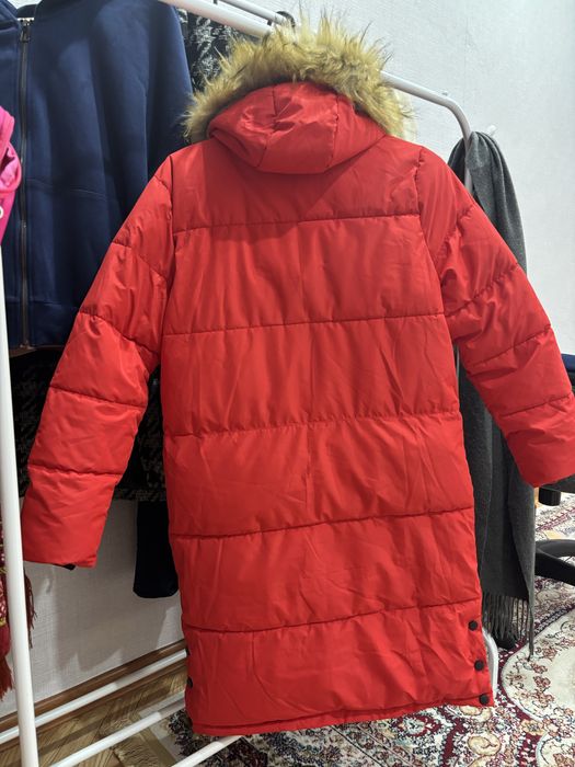 Продам куртку детскую