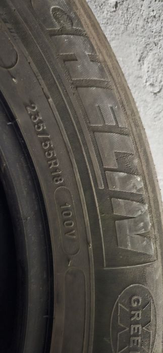 Продам шины 235/55/18