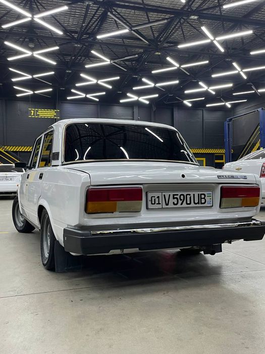 Srochna Vaz 2107 sotiladi xolati yaxwi Gaz bor