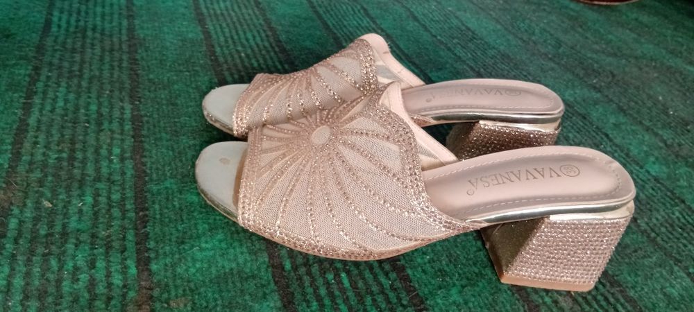 Tufli zudlik bn sotiladi