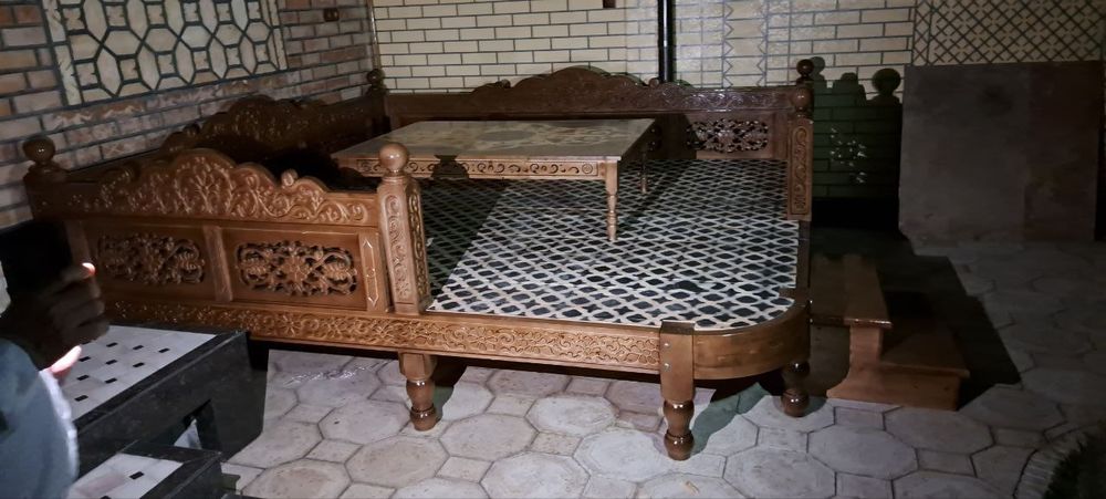 Kravat suri tapchan 2milyon600ming