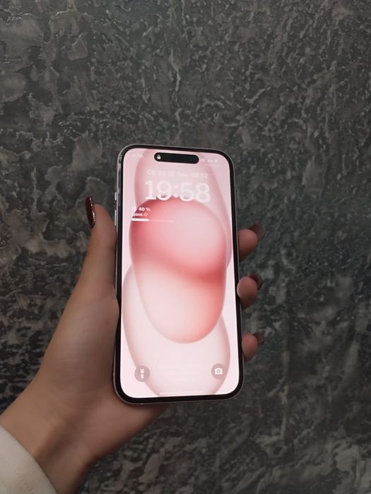 iPhone 15 отличное состояние