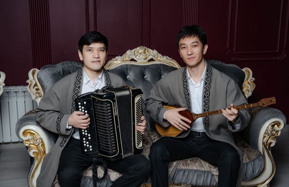 Домбрист и Баянист