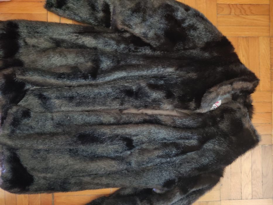 De vânzare haină de blană ecologică