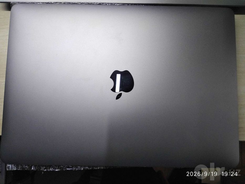 MacBook pro 13 2017 touch bar