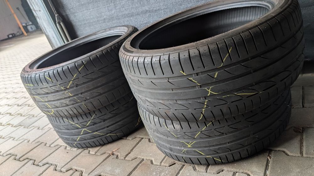4x Cauciuri vară Bridgestone Potenza S001 235/40 R19 96Y - DOAR ridicare personală